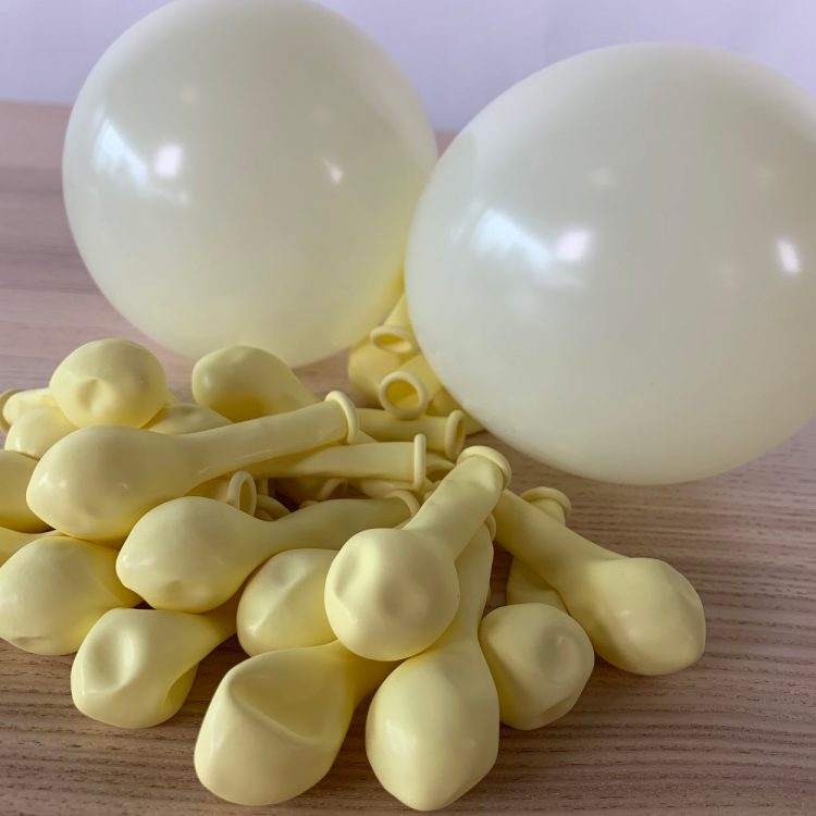 Ballons gonflés 13cm ivoire