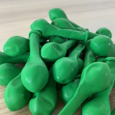pochette 25 petits ballons vert