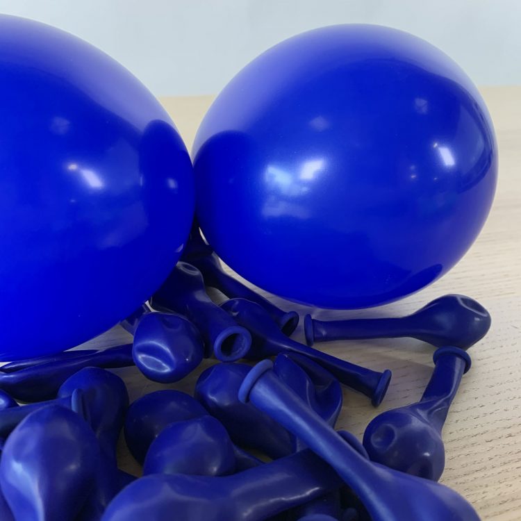 Ballons Gonflés bleur roi 13cm