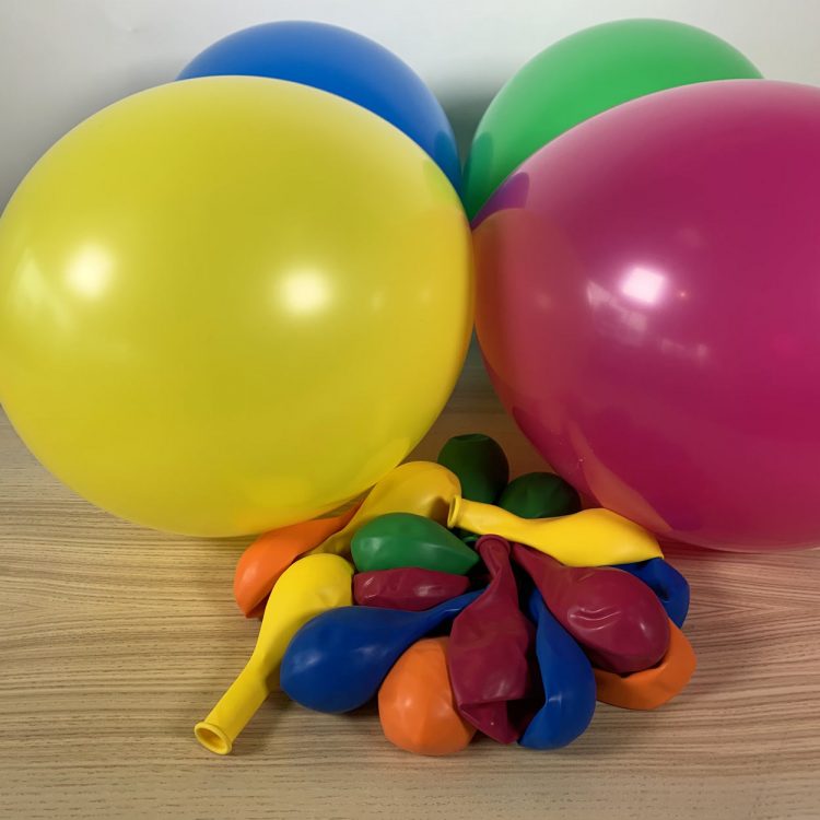 20 ballons 30cm assorti festif multicolores