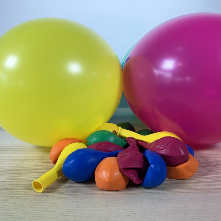 20 ballons 30cm festif multicolores