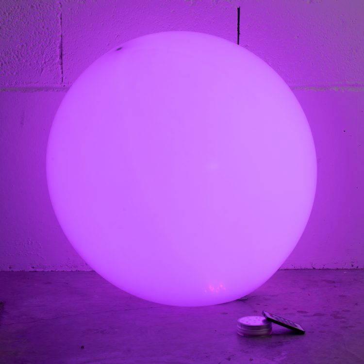 Grosse Led effet violet